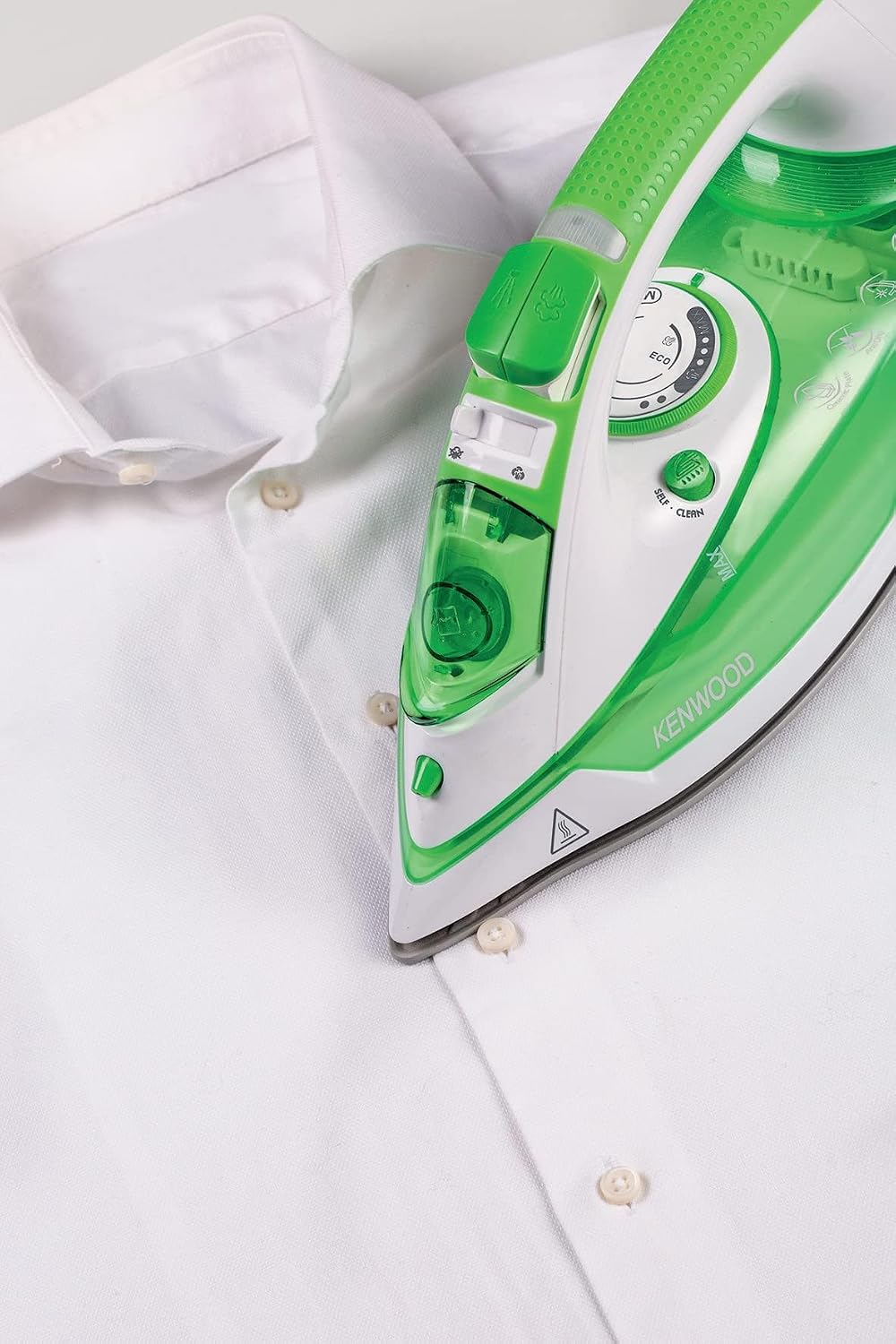 KENWOOD Steam Iron 2600W with Ceramic Soleplate, Anti-Drip, Anti-Calc, Self Clean, Continuous Steam, Burst, Spray Function STP70.000WG White — detail image 5