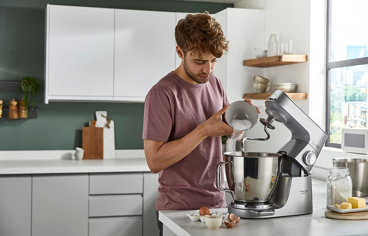 KENWOOD Stand Mixer Metal Body Kitchen Machine TITANIUM CHEF BAKER XL with Built-in Weighing Scale, DuoBowl, 4 Tools, Glass Blender, Meat Gr — detail image 8