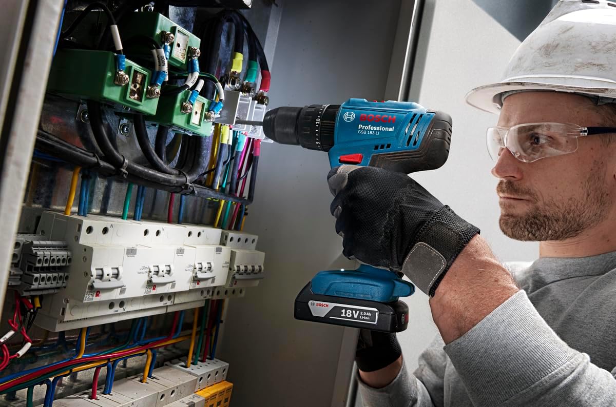 Bosch Cordless Impact Drill/Drivers GSB 183-LI, 2 x battery 1X Charger — detail image 3