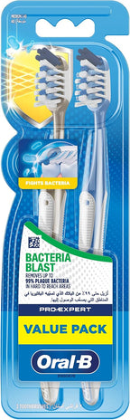 Oral-B Pro-Expert Bacteria Blast Medium Manual Toothbrush Multicolour 2 PCS — image 1