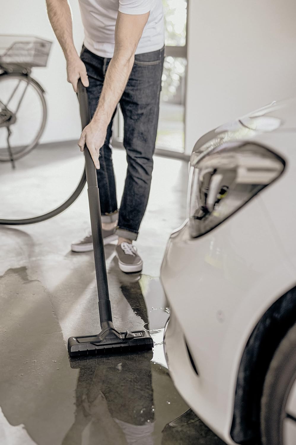 Karcher WD 5 S Wet and Dry Vacuum Cleaner with Blower Function, 1100W Power, 25L Stainless Steel Container, Patented Filter Cleaning & 2.2m Hose, for Garage, Workshop & Renovations, Yellow — image 5